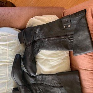 LIKE NEW Diba Payton 3758 genuine leather boots $50